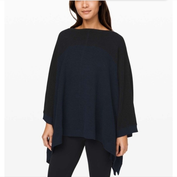 Lululemon Women's It All Lines Up Black Blue Colorblock Poncho Sweater - Picture 1 of 6